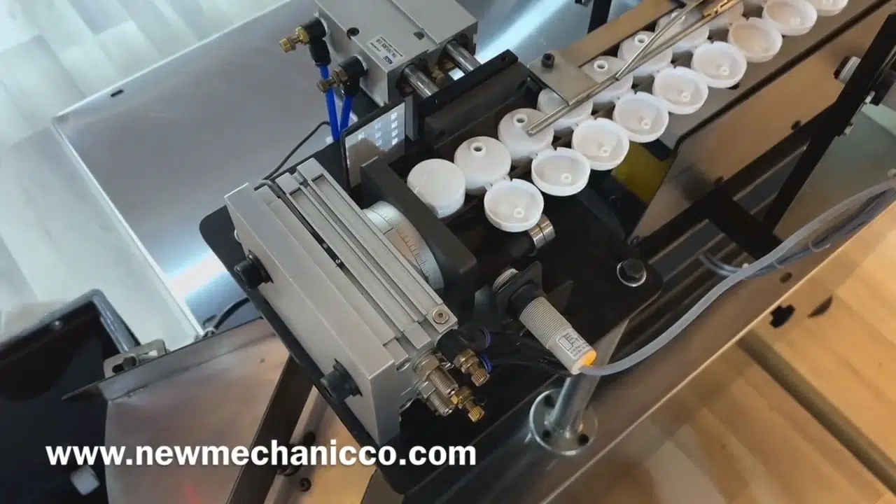 دستگاه دربند فلیپ تاپ 1 دستگاه درب بند فلیپ تاپ